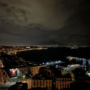 https://twin-towers-naples-luxury-bb.hotels-amalfi.com